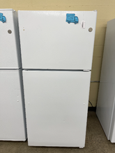 Load image into Gallery viewer, GE 19.2 Cu. Ft. Refrigerator - 5985