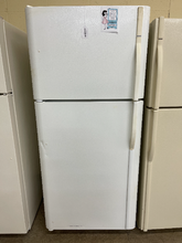 Load image into Gallery viewer, Kenmore Refrigerator - 5529