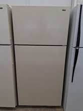 Load image into Gallery viewer, Hotpoint Refrigerator - 8204