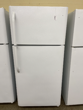 Load image into Gallery viewer, Frigidaire Refrigerator - 5862