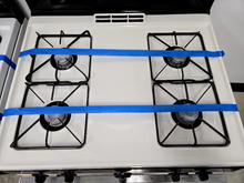 Load image into Gallery viewer, Hotpoint Gas Stove - 8023