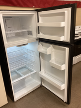 Load image into Gallery viewer, Insignia Refrigerator - 4424