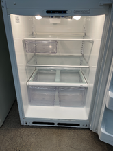 Load image into Gallery viewer, Hotpoint Refrigerator - 5421