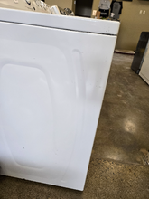 Load image into Gallery viewer, Amana Washer - 7957