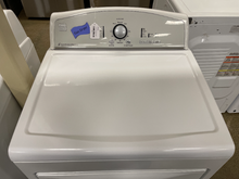 Load image into Gallery viewer, Kenmore Washer and Gas Dryer Set - 6029 - 6028
