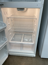 Load image into Gallery viewer, Frigidaire Refrigerator - 6101