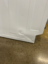 Load image into Gallery viewer, Electrolux Front Load Washer & Gas Dryer Set - 7710 - 7670