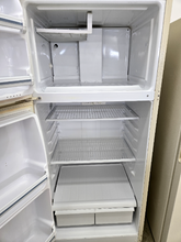 Load image into Gallery viewer, GE Refrigerator - 8116