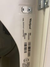 Load image into Gallery viewer, Whirlpool Washer and Gas Dryer Set - 5824 - 5822