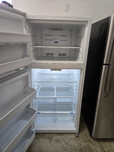 Load image into Gallery viewer, (T08896) Frigidaire Refrigerator - 8896