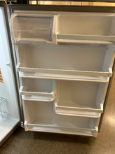 Load image into Gallery viewer, Whirlpool 18.2 cu ft Stainless Steel Refrigerator - 7652