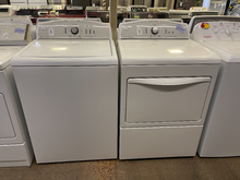Load image into Gallery viewer, Kenmore Washer and Gas Dryer Set - 5523 - 5522