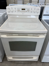 Load image into Gallery viewer, (T08616) GE Electric Stove - 8616