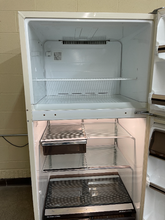 Load image into Gallery viewer, GE Bisque Refrigerator - 5528