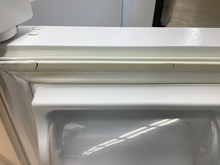 Load image into Gallery viewer, (T09089) Frigidaire Refrigerator - 9089