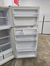 Load image into Gallery viewer, (T09017) Whirlpool Refrigerator - 9017