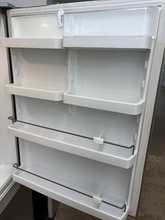 Load image into Gallery viewer, (T08692) FisherPaykel Refirgerator - 8692