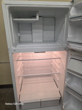 Load image into Gallery viewer, GE Refrigerator - 7802