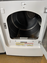 Load image into Gallery viewer, Samsung Washer and Gas Dryer Set - 4310- 4378
