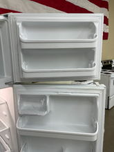 Load image into Gallery viewer, Frigidaire Refrigerator - 5878