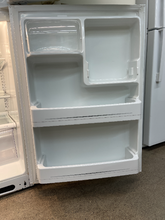 Load image into Gallery viewer, Hotpoint Refrigerator - 5421