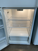 Load image into Gallery viewer, Whirlpool Refrigerator - 5463