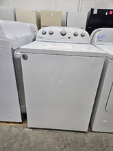 Load image into Gallery viewer, (T08332) Whirlpool Washer and Gas Dryer - 8299-8318