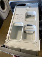 Load image into Gallery viewer, Whirlpool Washer and Gas Dryer Set - 6166 - 6127