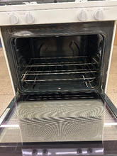 Load image into Gallery viewer, Whirlpool Gas Stove - 7724