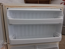 Load image into Gallery viewer, (T08534) Hotpoint Refrigerator -8534