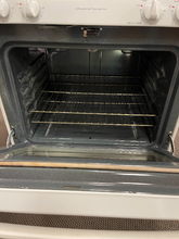Load image into Gallery viewer, GE Gas Stove - 5367