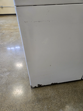 Load image into Gallery viewer, Whirlpool Washer and Electric Dryer Set - 7594 - 7860
