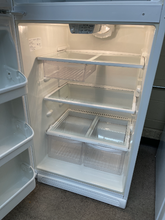 Load image into Gallery viewer, Frigidaire Refrigerator - 5333
