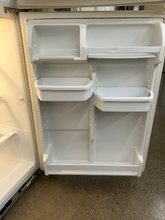 Load image into Gallery viewer, Kenmore Refrigerator - 6896