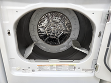 Load image into Gallery viewer, Hotpoint Washer and Gas Dryer Set - 8005-8066