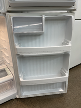Load image into Gallery viewer, GE Refrigerator - 5370