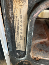 Load image into Gallery viewer, Whirlpool Gas Stove - 6784