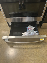 Load image into Gallery viewer, GE Profile 5.6 cu ft Stainless Steel Gas Stove - 7067