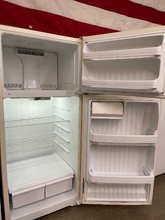 Load image into Gallery viewer, Hotpoint Refrigerator - 5583
