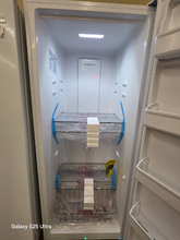 Load image into Gallery viewer, Frigidaire 13 cu ft White Upright Freezer - 7700