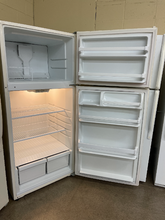 Load image into Gallery viewer, Estate by Whirlpool Refrigerator - 5494