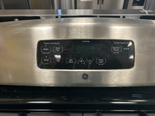 Load image into Gallery viewer, GE Gas Stove - 7442