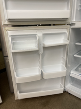 Load image into Gallery viewer, Kenmore Refrigerator - 5371