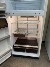 Load image into Gallery viewer, GE Bisque Refrigerator - 5798