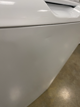 Load image into Gallery viewer, GE - 4.6 Cu. Ft. Washer - 5957