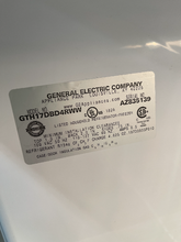 Load image into Gallery viewer, GE Refrigerator - 5370