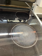 Load image into Gallery viewer, GE Black Electric Stove - T05560