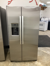 Load image into Gallery viewer, (T08963) GE 25.3 cu ft Stainless Side by Side Refrigerator -8963