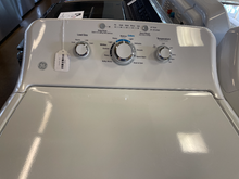 Load image into Gallery viewer, GE Washer and Gas Dryer Set - 4554 - 4550