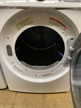 Load image into Gallery viewer, Samsung Front Load Washer and Gas Dryer Set - 5679 - 5680